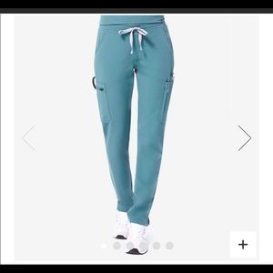 FIGS M PETITE YOLA for @nicolejvaldez